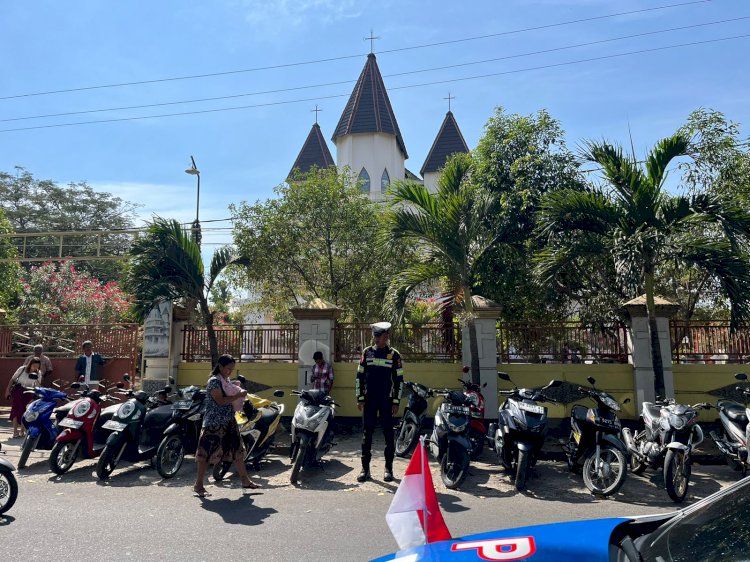 Sat Lantas Laksanakan Patroli dan Pengaturan Lalu Lintas di Tempat-Tempat Ibadah