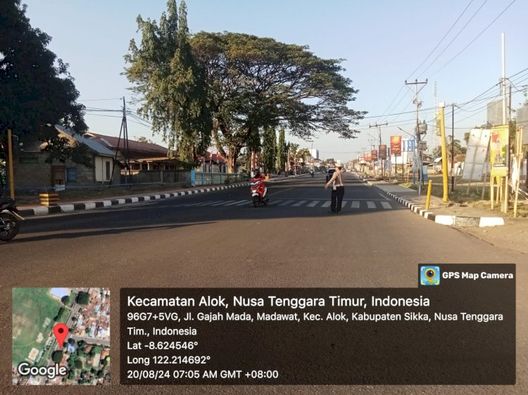 Pengaturan Lalu Lintas (Strong Point Pagi ) dan Penertiban Kendaraan Bermotor Oleh Sat Lantas  Res Sikka