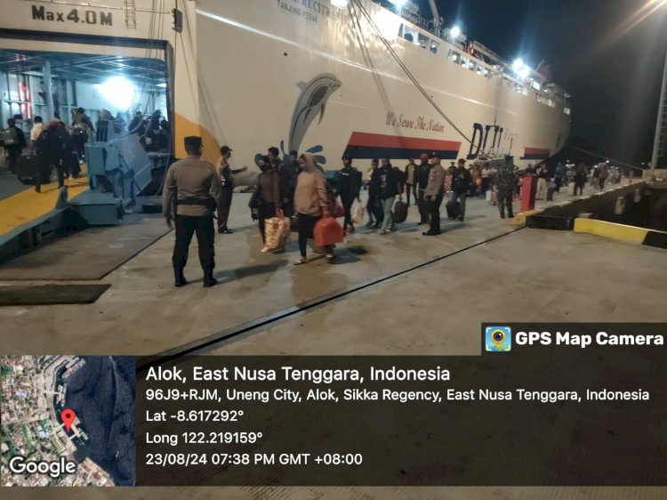 Pengamanan Keberangkatan KM. Dharma Rucitra VII Oleh KP3 Laut Maumere