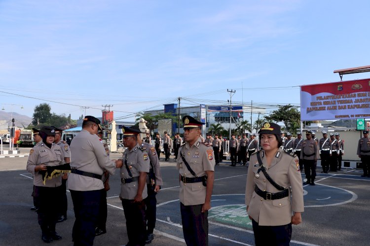 Kapolres Sikka Pimpin Pelantikan dan Serah Terima Jabatan Sejumlah Pejabat di Polres Sikka