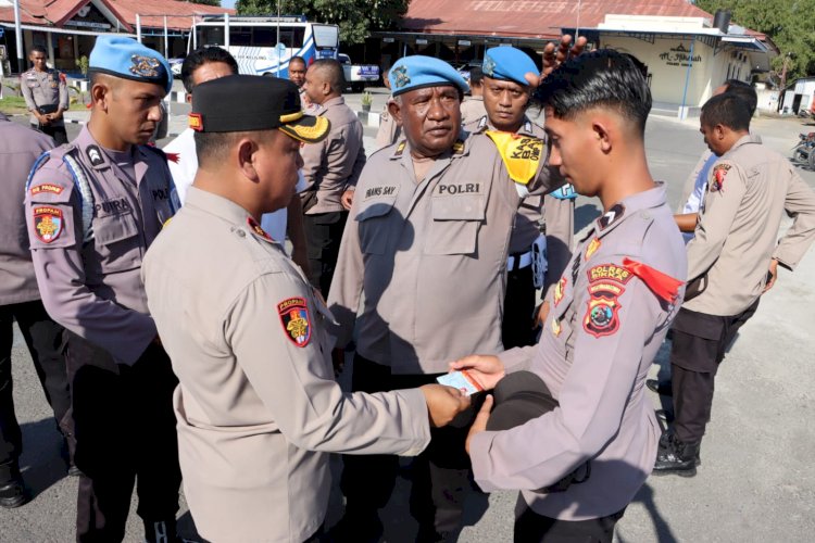 Wakapolres Sikka Pimpin Langsung Operasi Penegakan Ketertiban dan Disiplin Personel