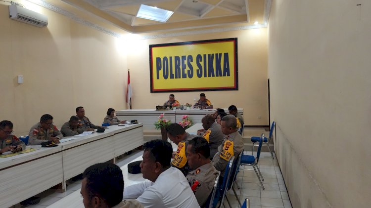 Wakapolres Sikka Pimpin Anev Mingguan Kinerja Satker dan Polsek Jajaran Polres Sikka