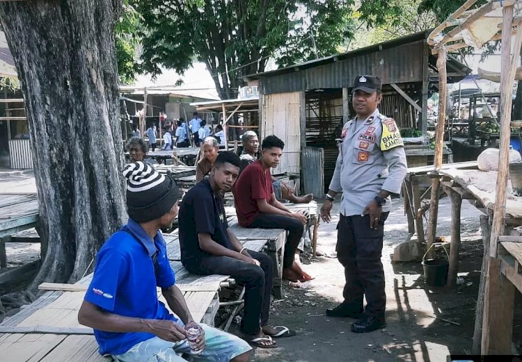 KEGIATAN SAMBANG DAN PATROLI DIALOGIS OLEH ANGGOTA BHABINKAMTIBMAS POLSEK WAIGETE,POLRES.SIKKA.