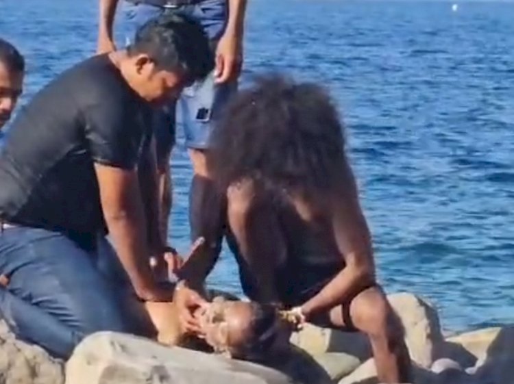 Aksi Heroik! Polisi di Sikka Selamatkan Nyawa Anak yang Nyaris Tenggelam di Pantai Lokaria