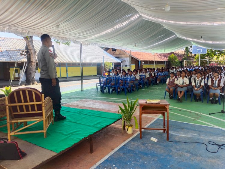 Polres Sikka Gelar Sosialisasi Proaktif Rekrutmen Calon Anggota Polri T.A. 2025 di SMAK 3 Maumere