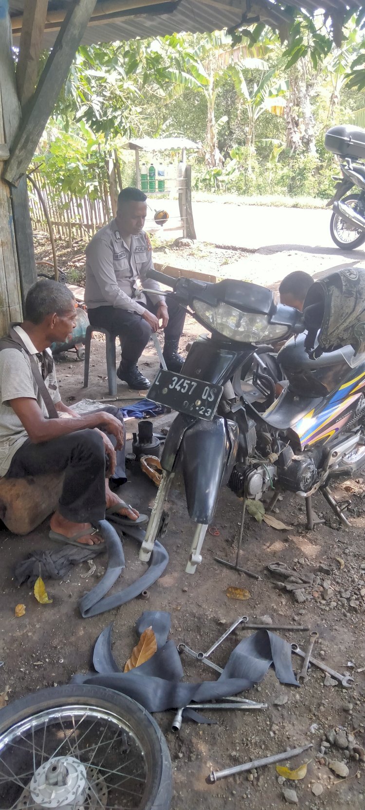 kegiatan Sambang & Patroli dialogis oleh Personil Polsek Nelle-Polres Sikka