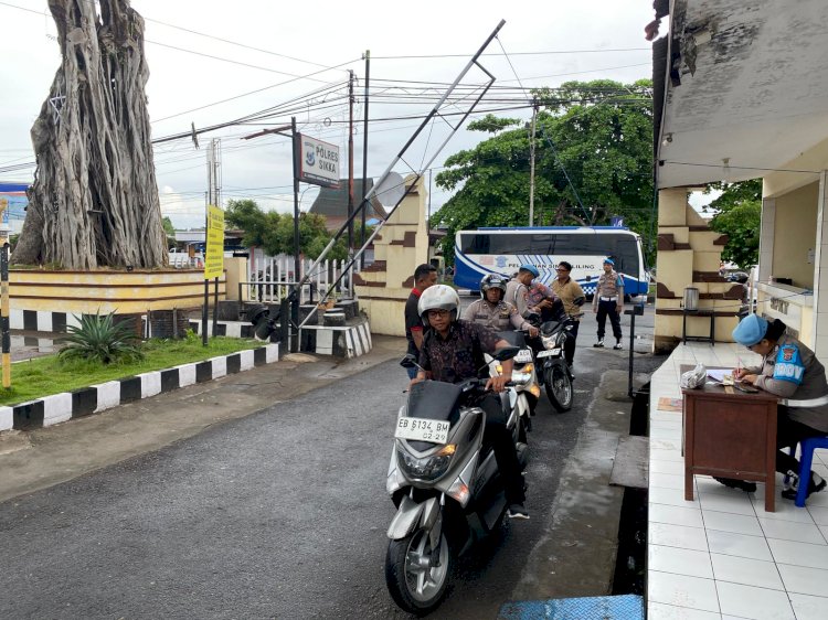 Kasipropam Polres Sikka Gelar Pengecekan Kendaraan dan Handphone Personil