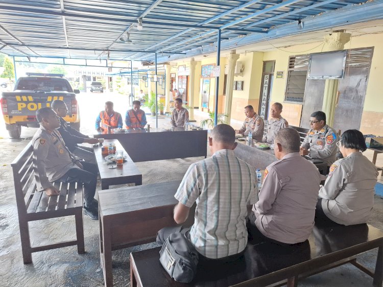 Kapolres Sikka Gelar Coffee Morning Bersama Pejabat Utama, Perkuat Sinergi dan Evaluasi Kinerja