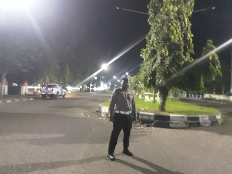 Polres Sikka Gelar Patroli Sahur, Cegah Balap Liar dan Gangguan Kamtibmas di Maumere