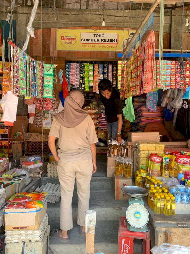 Satgas Pangan Polres Sikka Cek Stok dan Harga Bahan Pokok di Pasar Alok Selama Ramadhan