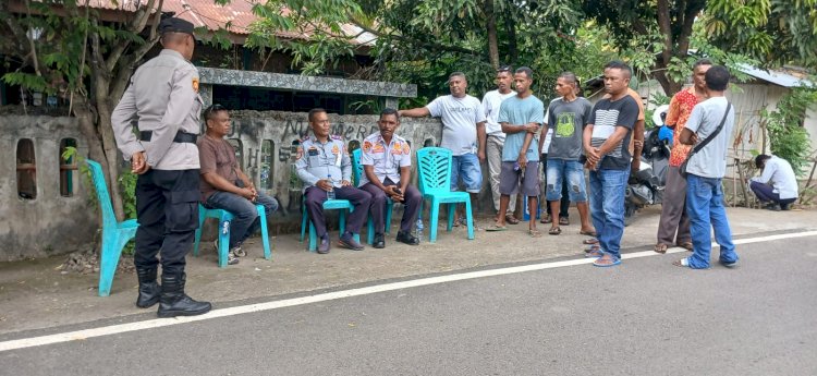 Sigap Amankan Situasi, Polsek Kewapante Hadir di Tengah Protes Sopir Angkutan Pedesaan