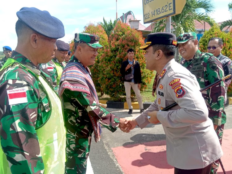 Penuh Keakraban, Kapolres Sikka Bersama Forkopimda Sambut Danlanal Maumere Letkol Laut Yoyok Ary Nugroho
