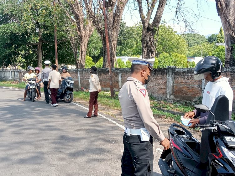 Tertibkan Jalan Raya, Satlantas Polres Sikka Gelar Razia Ranmor Skala Besar