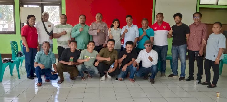 Sinergi Olahraga dan Keamanan, Kapolsek Nita Hadiri Rapat Pembentukan Klub Sepak Bola Kecamatan