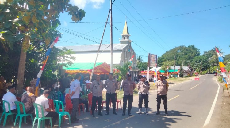 POLSEK PAGA POLRES SIKKA LAKSANAKAN PENGAMANN PENTAHBISAN KAPELA STASI ANDREAS AEBUBU