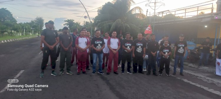 KAPOLRES SIKKA MENGIKUTI KEGIATAN JALAN SANTAI BERSAMA DALAM RANGKA REUNI AKBAR GMNI KABUPATEN SIKKA