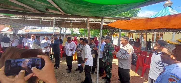 Kepedulian Presiden Prabowo: Hewan Kurban Diserahkan ke Masjid Ar-Rahman Waipare