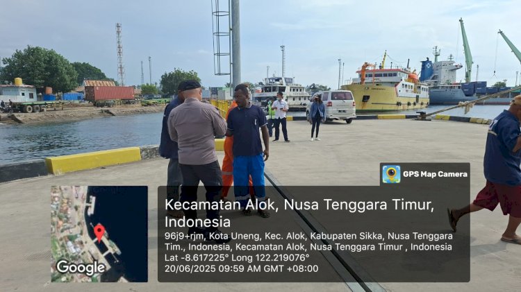Pengamanan Kedatangan KM Dharma Rucitra VII di Pelabuhan Maumere, Polres Sikka Sisipkan Aksi Kemanusiaan