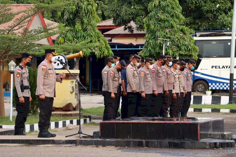 Polri Untuk Masyarakat :Polres Sikka Siagakan Personel Amankan Pesta Sambut Baru Di Keuskupan Maumere