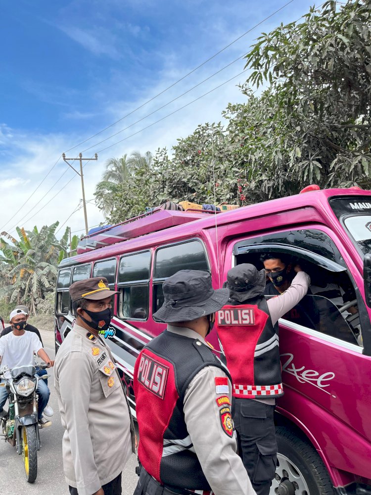Polri untuk Masyarakat: Hadir Humanis di Tengah Bencana Erupsi Lewotobi Laki-Laki