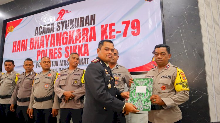 Polri untuk Masyarakat: Delapan Personel Polres Sikka Terima Penghargaan Atas Dedikasi KetahananPangan