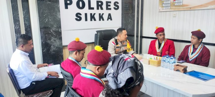 POLRI UNTUK MASYARAKAT: PMKRI ST. THOMAS MORUS CABANG MAUMERE LAKSANAKAN AUDIENSI DENGAN KAPOLRES SIKKA