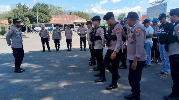 70 Personel Polres Sikka Dikerahkan Amankan Aksi Damai Forum Warung Makan Bersatu di Kota Maumere