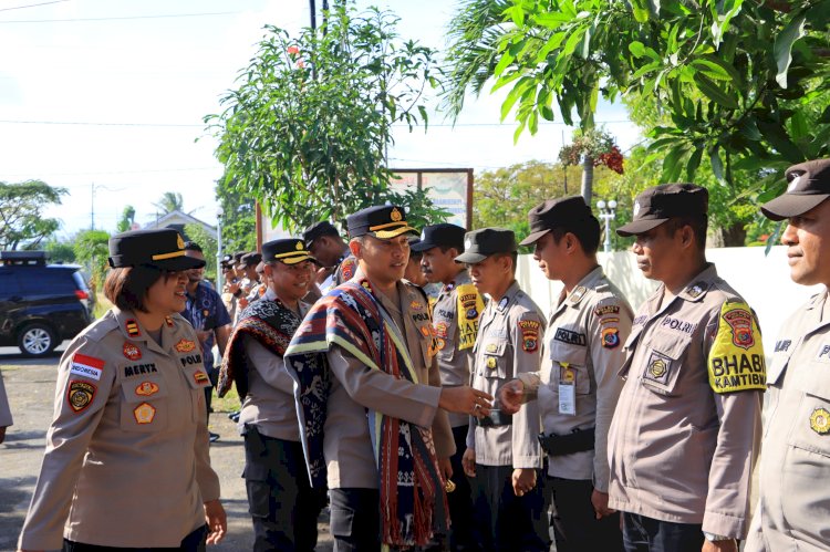 Perkuat Sinergi, Kapolres Sikka Gelar Tatap Muka dan Jumat Curhat Bersama Camat, Lurah, dan Kades di Wilayah Hukum Polsek Alok