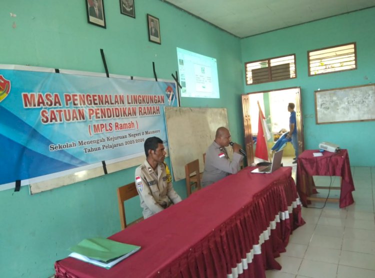 Polsek Alok Polres Sikka Gencar Sosialisasi Bahaya Narkoba dan Kenakalan Remaja ke Pelajar Baru di Maumere