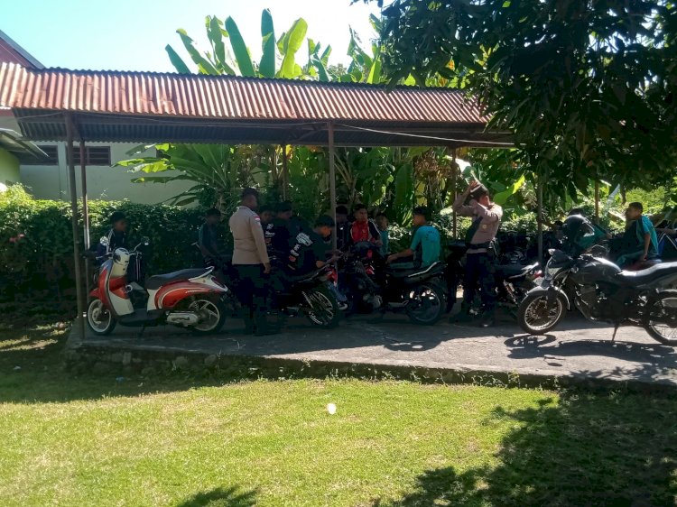 Personil Piket SPKT Polres Sikka Dan Jajaran Gencarkan Patroli dan Sambang Warga, Bangun Kedekatan dengan Masyarakat