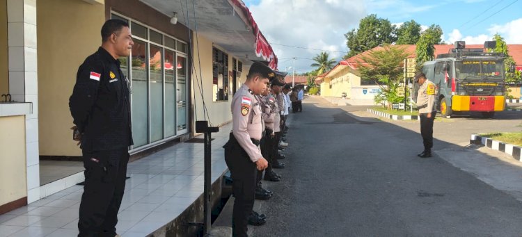 PAWAS POLRES SIKKA TEKANKAN RESPONSIF DAN HUMANIS PERSONIL PIKET SPKT POLRES SIKKA DALAM PELAYANAN MASYARAKAT