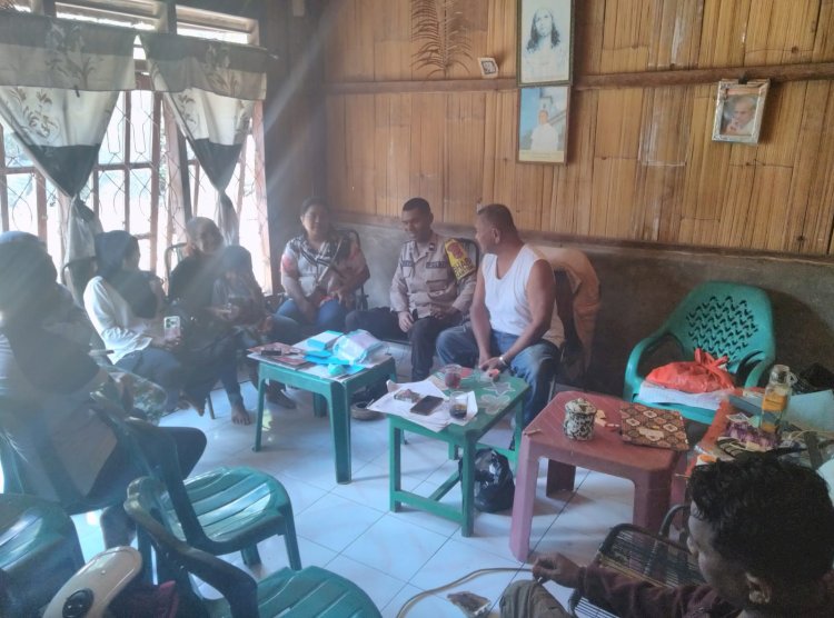 Bhabinkamtibmas Polsek Alok Polres Sikka  Laksanakan Pengawasan Dan Koordinasi Kegiatan Sosialisasi Koperasi Merah Putih