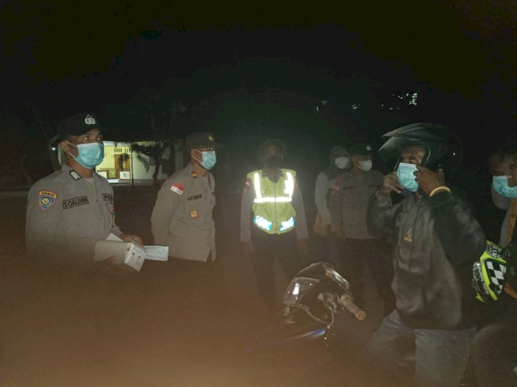 Personil Polsek Waigete Polres Sikka Laksanakan Monitoring Pemantauan  Warga Terdampak Erupsi Gunung Lewotobi Laki-laki