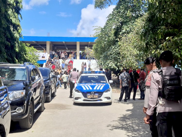 Pengawalan Ketat Satlantas Polres Sikka Amankan Kunjungan Menko Pangan RI di Maumere