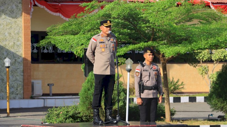 Apel Pagi Polres Sikka: Kapolres Apresiasi Kerja Keras Personel di HUT RI ke-80