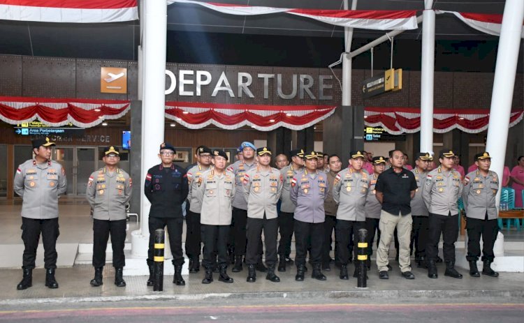 Lepas Keberangkatan Personel Brimobda NTT BKO ke Polda Metro Jaya, Kapolda NTT: Pulanglah dengan Selamat dan Penuh Kebanggaan.