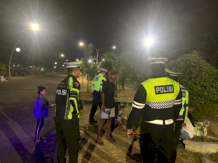 Patroli Lampu Biru Polres Sikka Polda NTT : Wujud Nyata Harkamtibmas dan Kamseltibcarlantas