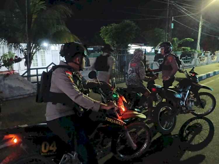 Kawal Malam Aman dan Nyaman, Samapta Polres Sikka Polda NTT Laksanakan Patroli Perintis Presisi