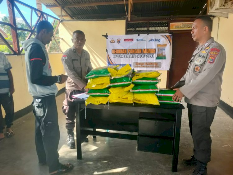 Polres Sikka Polda NTT Gelar Gerakan Pangan Murah Bersama Bulog, 1.000 Kg Beras Ludes Terjual