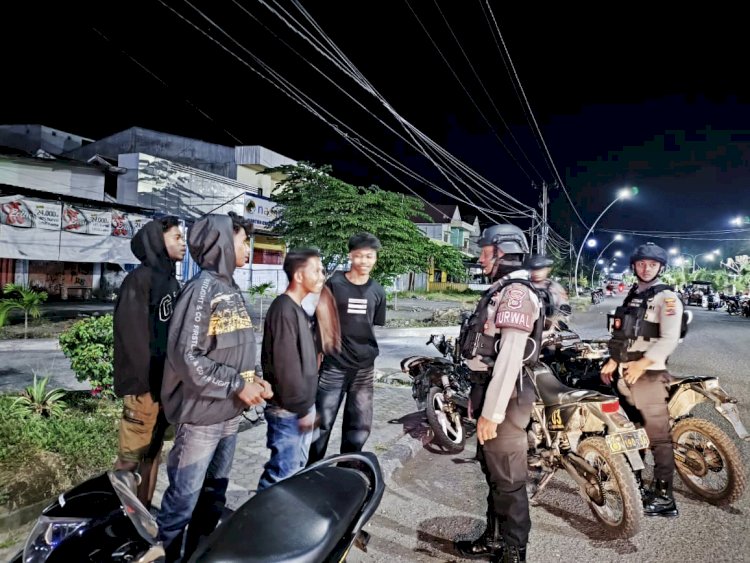 Turjawali Samapta Polres Sikka Polda NTT Beraksi, Bubarkan Miras dan Tertibkan Knalpot Racing
