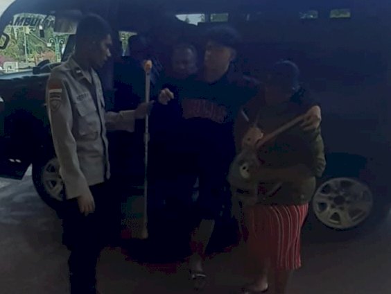 “Kepedulian Polri: Pasien Korban Kecelakaan Difasilitasi Bhabinkamtibmas Polsek Alok Polres Sikka Hingga Bandara”