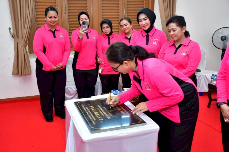 Batim Farm Jadi Pionir Peternakan Organik di Sikka, Bhayangkari Hadirkan Bantuan Hingga ke Pelosok Desa