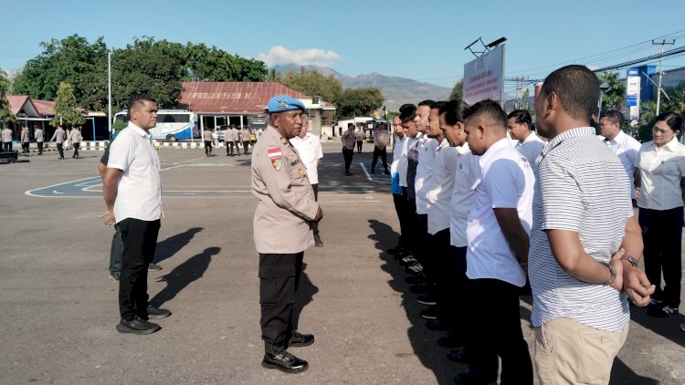 Polres Sikka Polda NTT Gelar Apel Fungsi, Personel Diingatkan Taat Aturan dan Etika