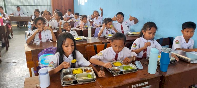 9 Dapur Gizi di Sikka Gerak Serentak, Polres Sikka Kawal Penyaluran 26.162 Penerima MBG