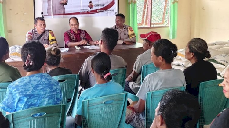 Polres Sikka Polda NTT Gelar Jumat Curhat Serentak di Dua Kecamatan: Warga Sampaikan Keluhan Jelang Nataru, Polisi Pertebal Patroli dan Pelayanan