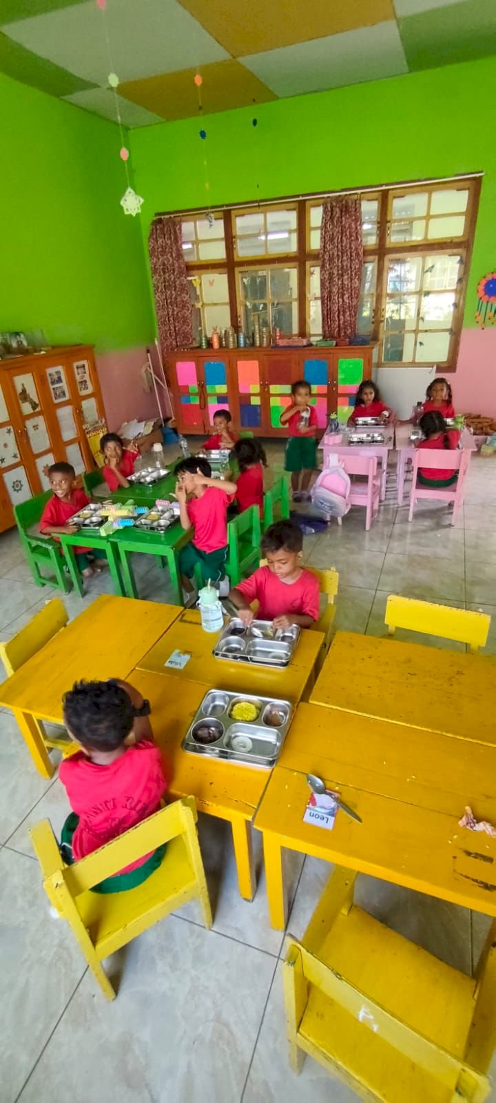 Program MBG Presiden RI Hadir di Sikka, Ribuan Pelajar dan Balita Nikmati Asupan Bergizi