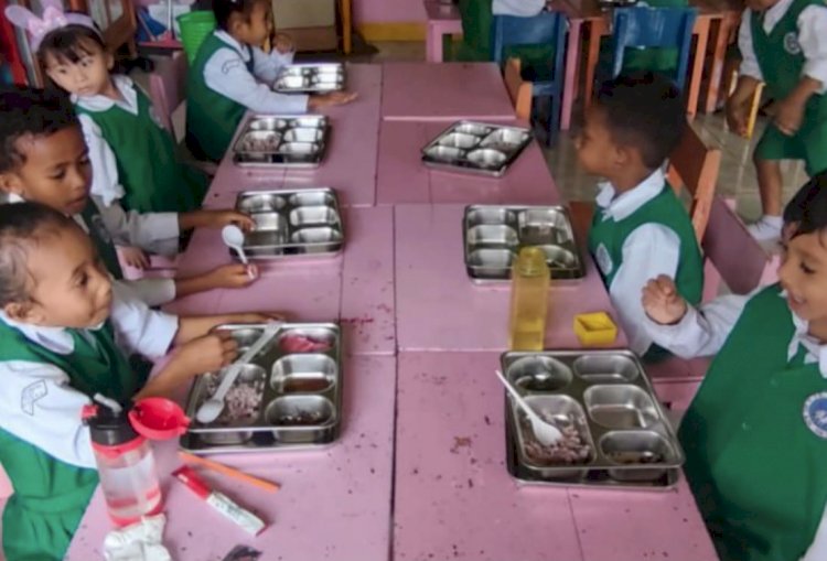 “Investasi Gizi untuk Masa Depan Bangsa, Program Makan Bergizi Gratis Presiden RI Menjangkau Ribuan Warga Sikka”