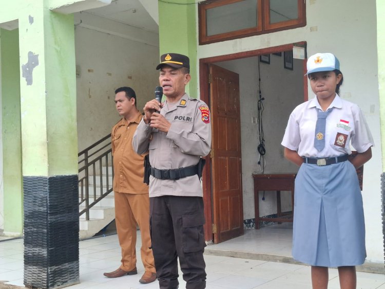 Apel Bendera Berujung Edukasi, Kasat Binmas Polres Sikka Polda NTT Gaungkan Sekolah Bebas Bullying
