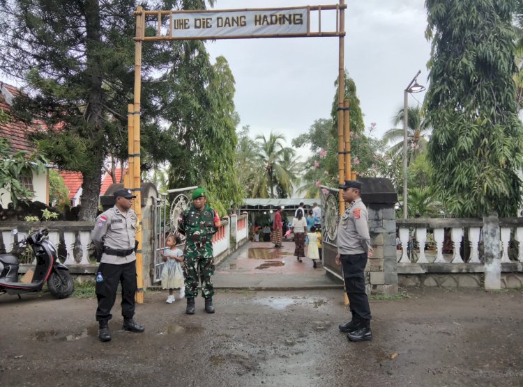 Seabad Lebih Gereja Santo Ignatius Loyola Sikka, Perayaan Iman Berjalan Khidmat di Bawah Pengamanan Polres Sikka Polda NTT