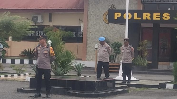 Dari Kejaksaan hingga DPRD, Ratusan Personel Polres Sikka Polda NTT Kawal Ketat Aksi Damai FOKALIS